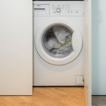 B&B Gocciadoro 26 Nuovo, Climatizzato, Zona Ospedale, Posto Auto Trento Eksteriør billede